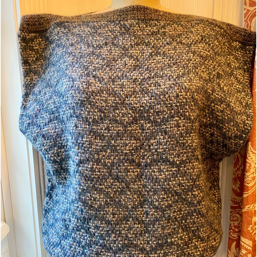 Vintage hand knit by Amy Lee sweater vest